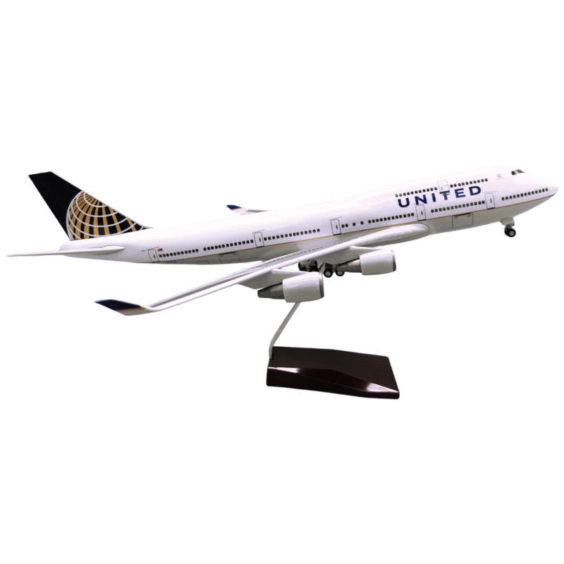 Boeing 747 United